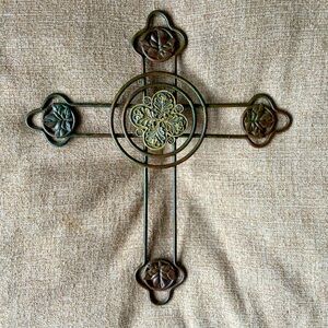 HOME DECOR : Bronze Gold Decorative Wall Cross